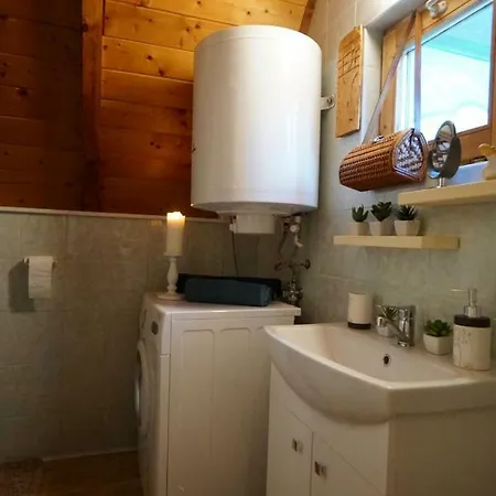 Nadi's - Heart Of Woods, Szentendre Island Holiday home