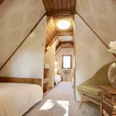 Nadi's - Heart Of Woods, Szentendre Island Holiday home *