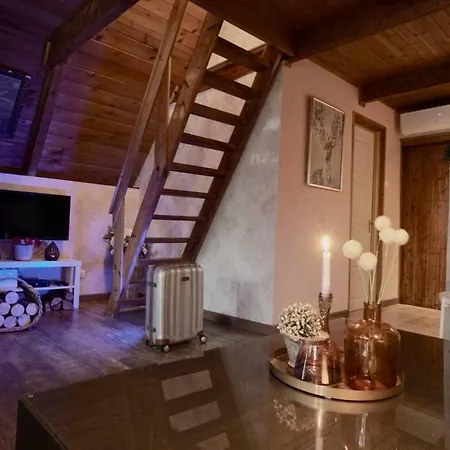 Nadi's - Heart Of Woods, Szentendre Island
